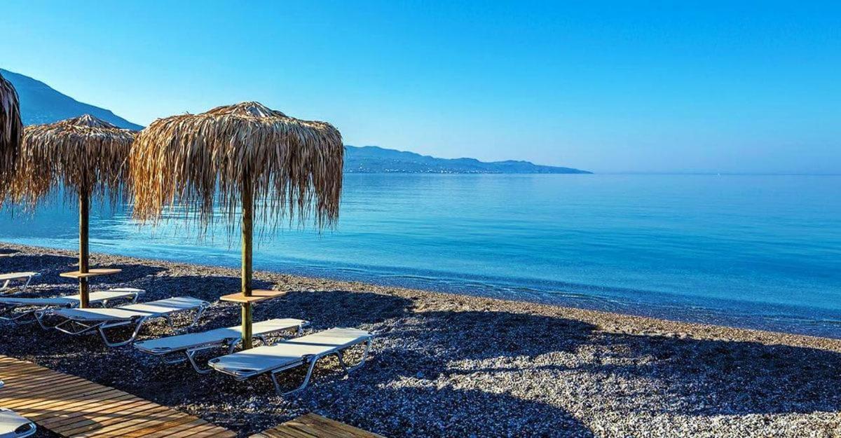 Cozy Flat On The Main Square, 10Min To The Sea Kalamata Exterior foto