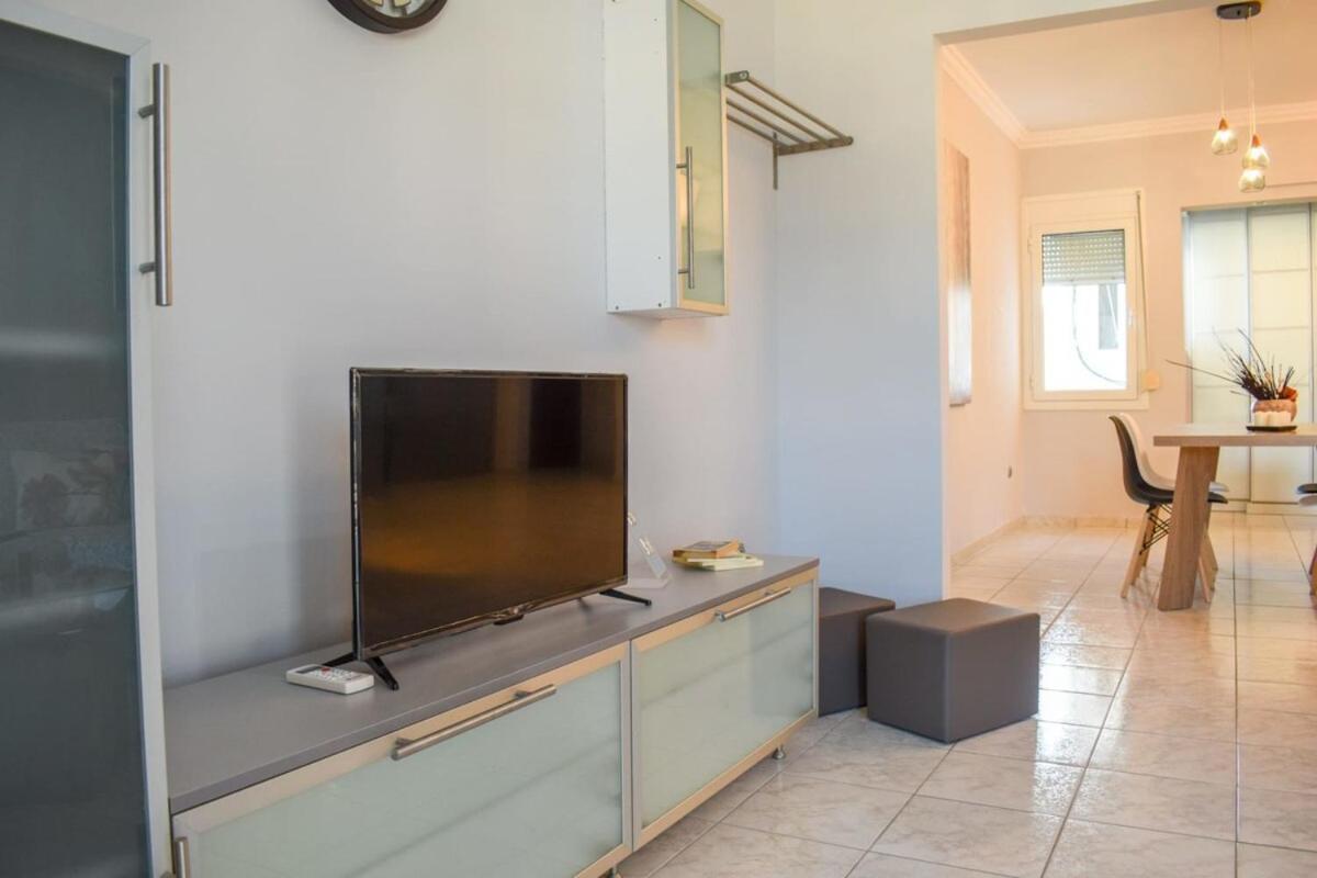 Cozy Flat On The Main Square, 10Min To The Sea Kalamata Exterior foto